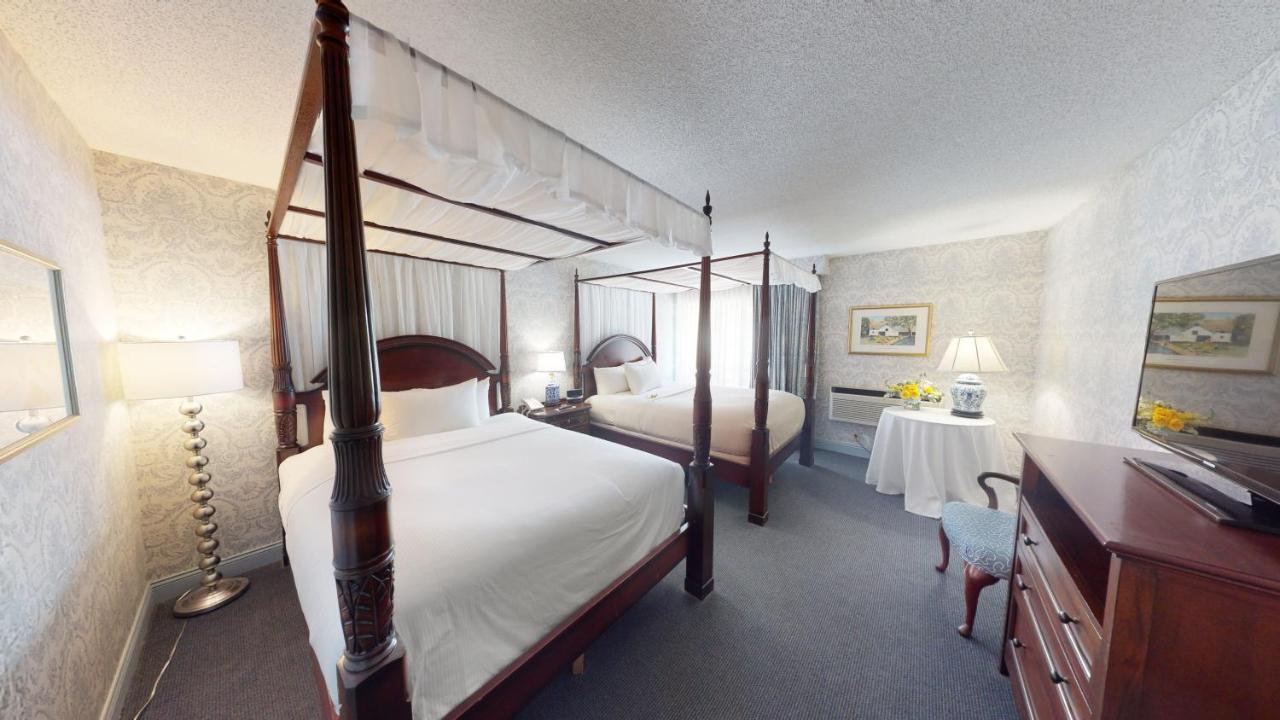 Deluxe Queen Room with Two Queen Beds,1218746443:JPEG