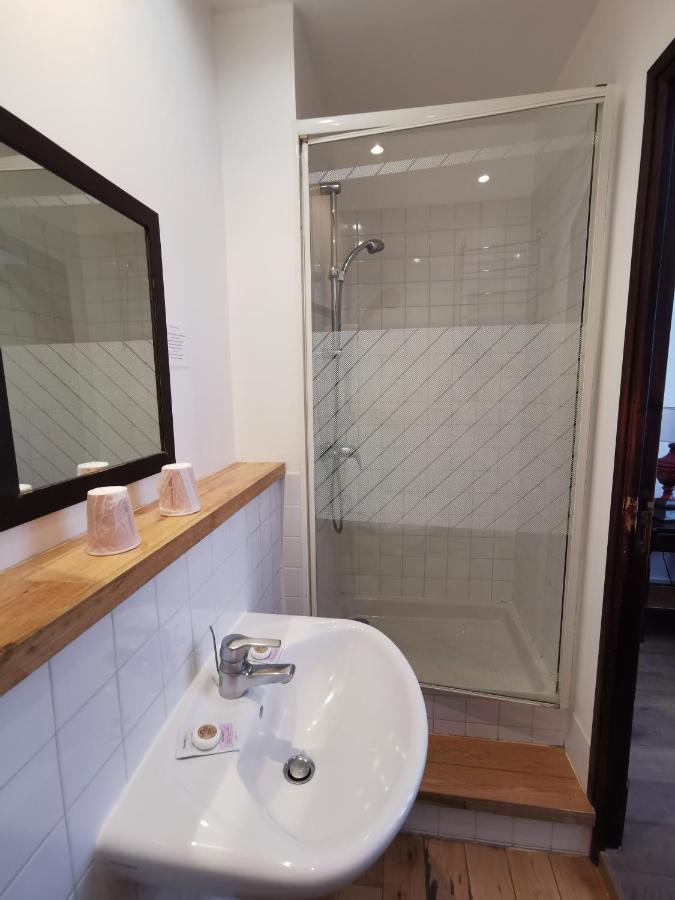Chambre Double avec Douche