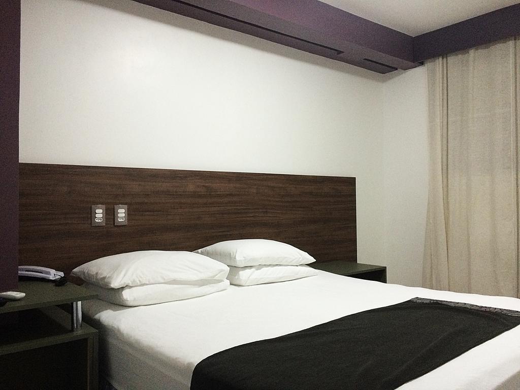 Quarto Duplo Standard