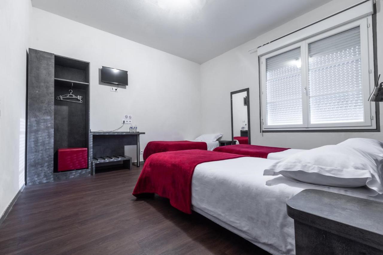 Chambre Triple avec Salle de Bains Privative