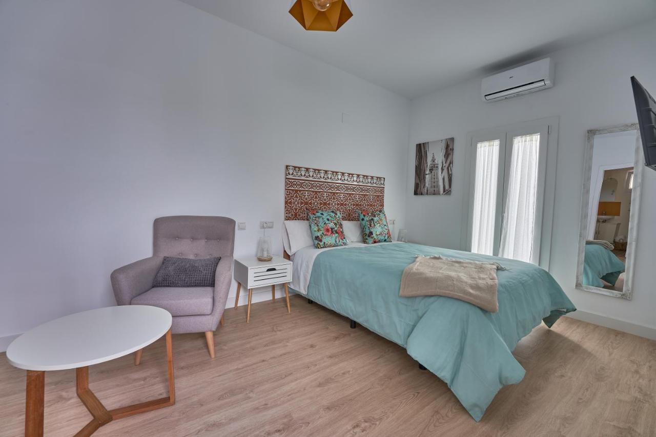 Doppelzimmer mit Balkon
