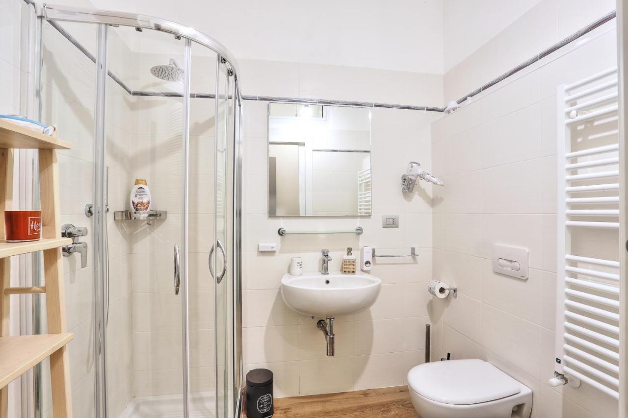 Vierbettzimmer mit privatem externen Bad