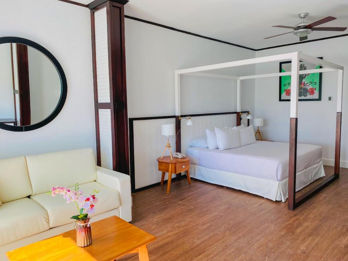 Suite Júnior com Vista Piscina