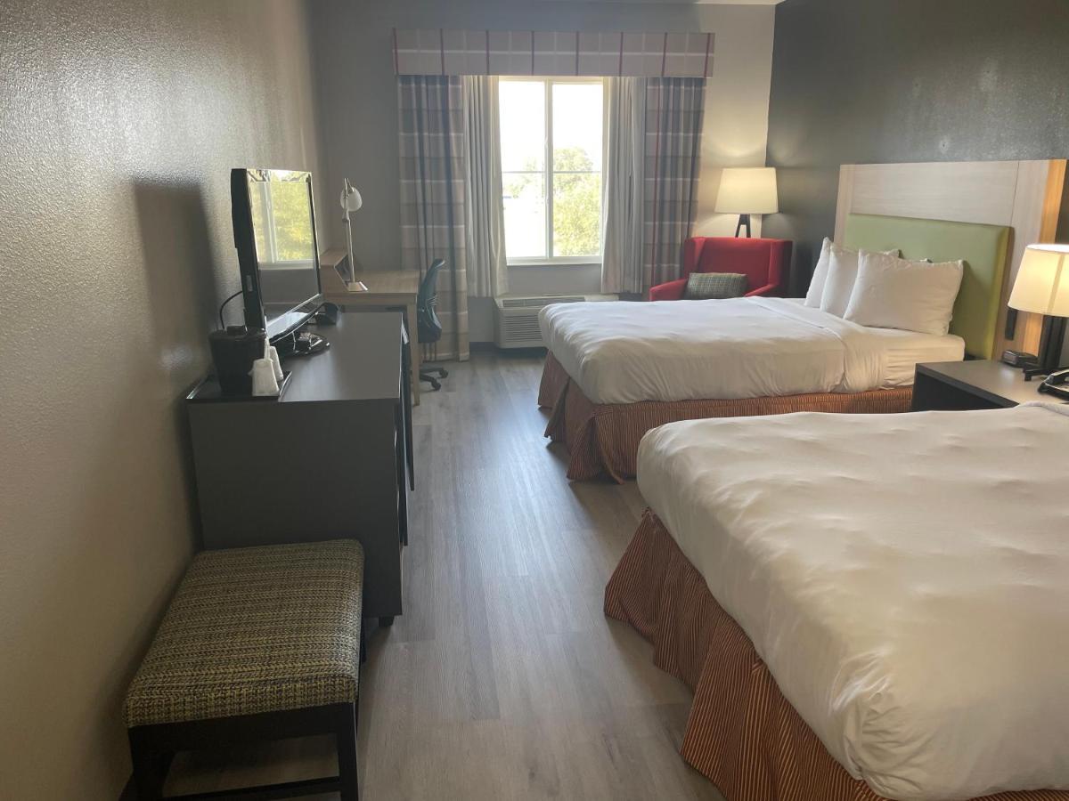 Queen Room with Two Queen Beds