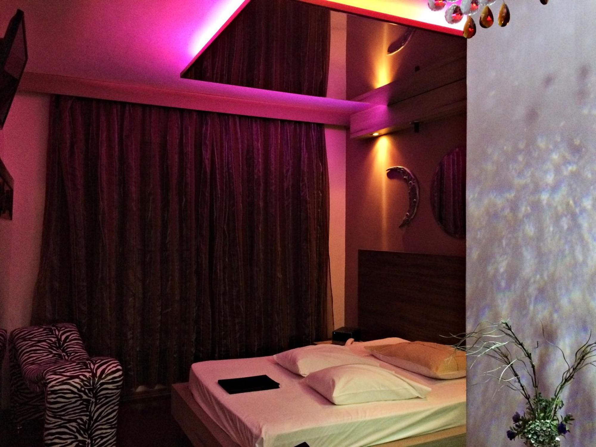 Quarto Duplo com Banheira de Hidromassagem