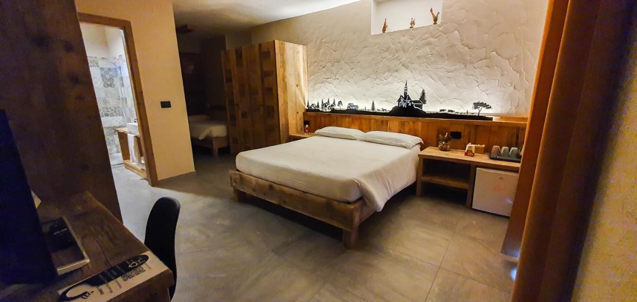 Chambre Lit King-Size - Accessible aux Personnes à Mobilité Réduite