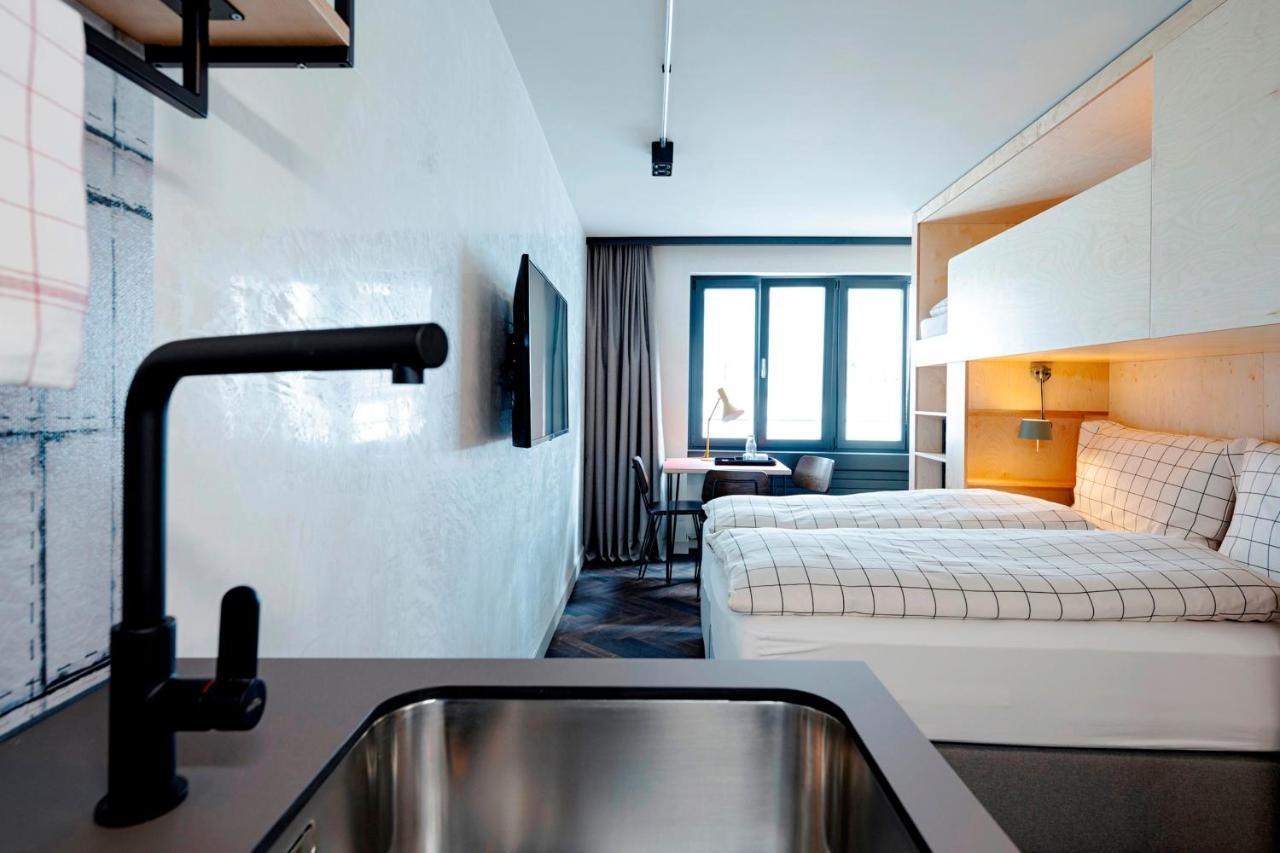 Triple Room & Kitchenette,1342073858:JPEG
