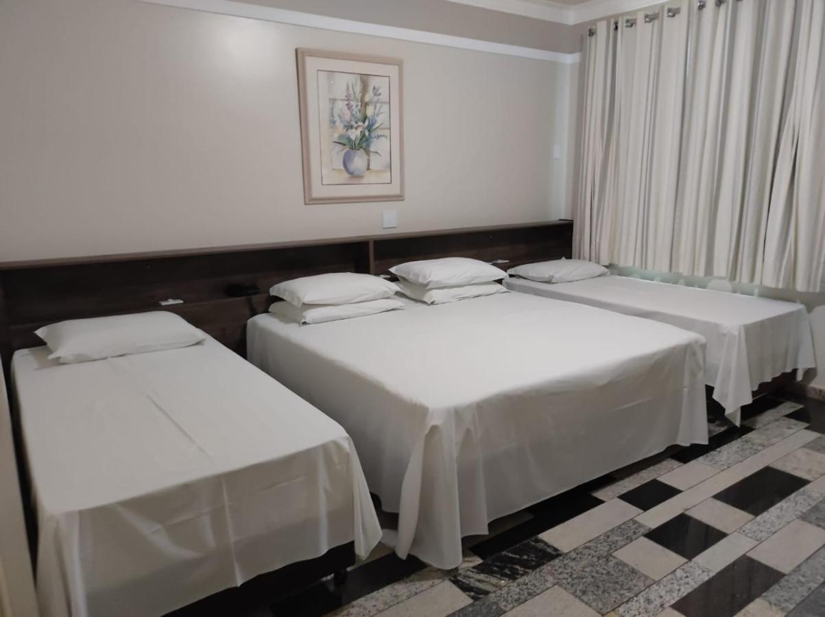Quarto Standard com Cama de Casal ou 2 de Solteiro