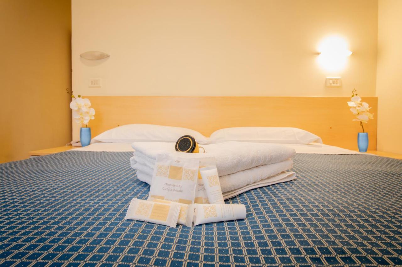 Double Room,248267009:JPEG