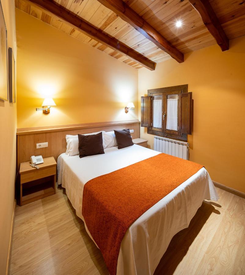 Basic Double Room,1340231000:JPEG