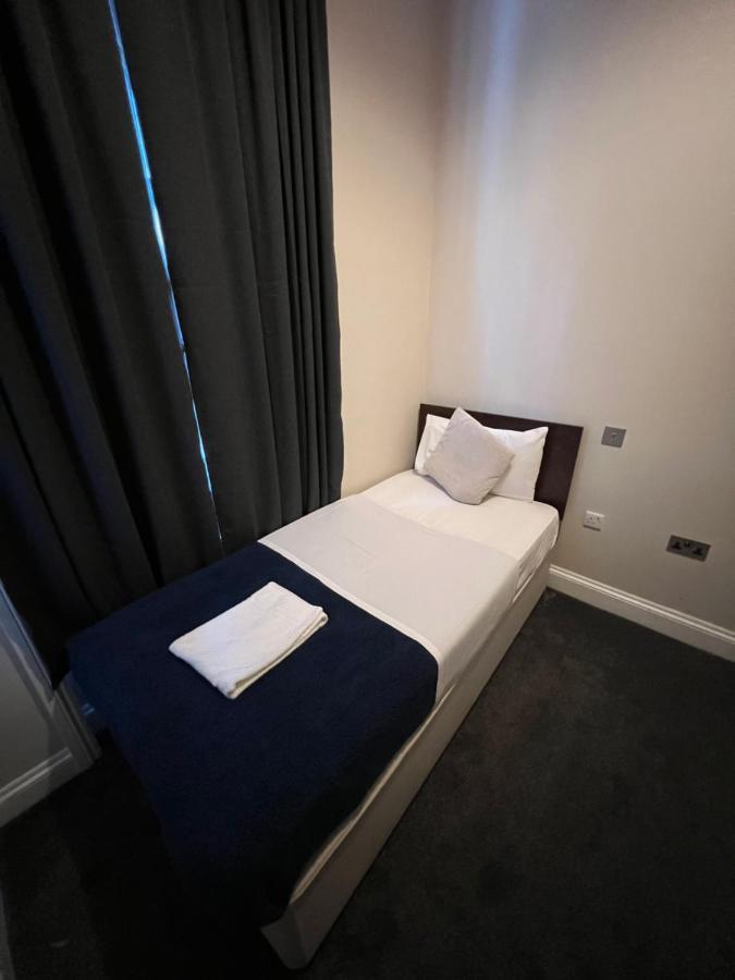 Eenpersoonskamer met Gedeelde Badkamer