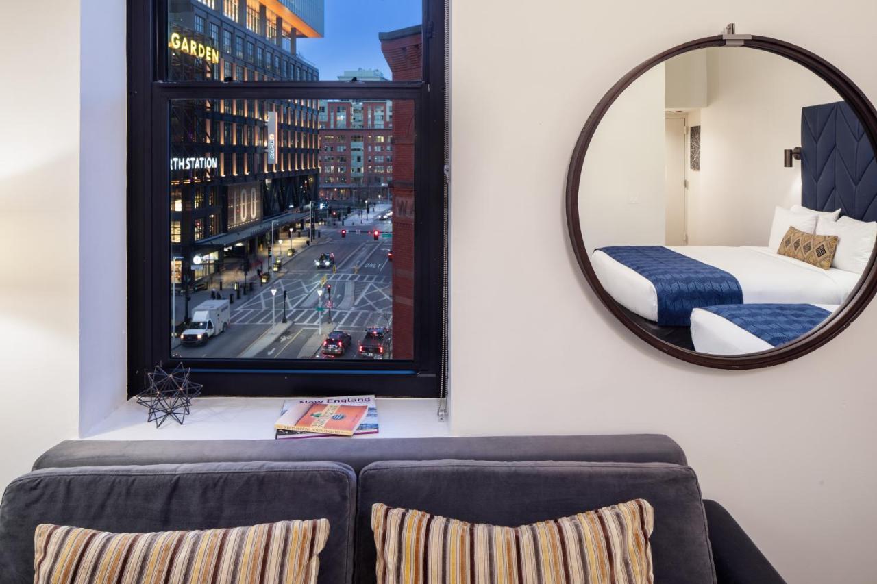 One-Bedroom King Suite