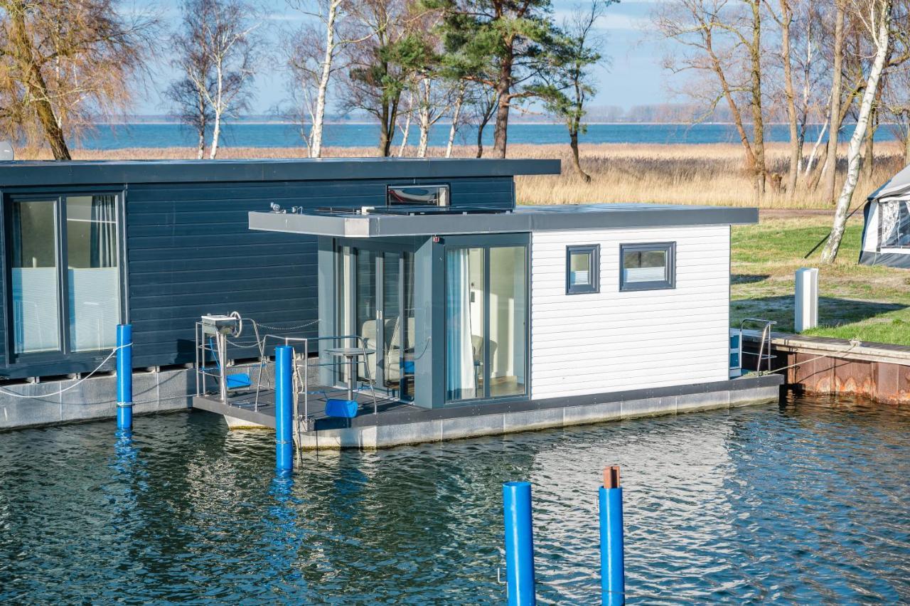 Tiny-Hausboot,1344667517:JPEG