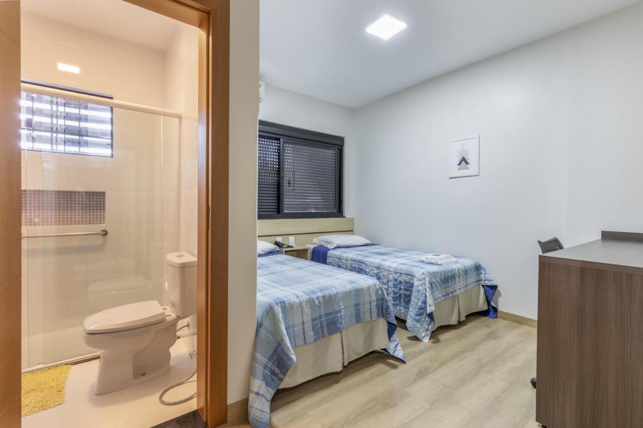 Quarto Deluxe com 2 Camas de Solteiro