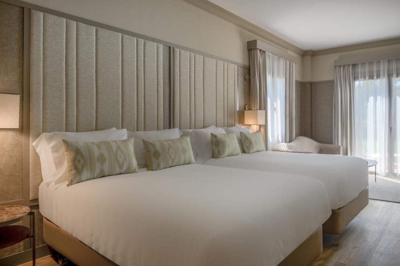 Deluxe Doppelzimmer mit Queensize-Bett und Terrasse