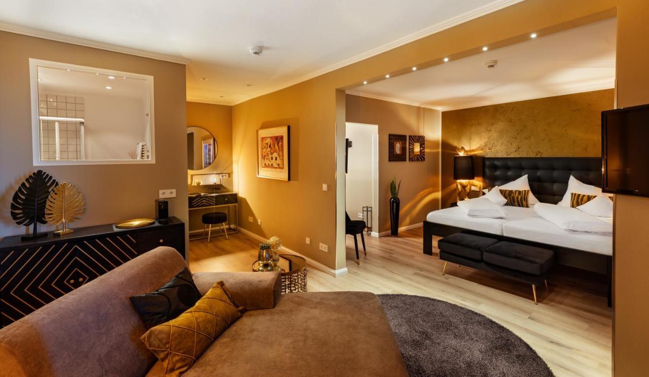 Junior Suite mit See- und Bergblick
