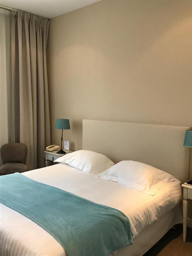 Chambre Lit Queen-Size Confort