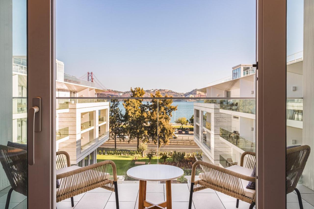 Quarto Queen Standard com Vista Rio