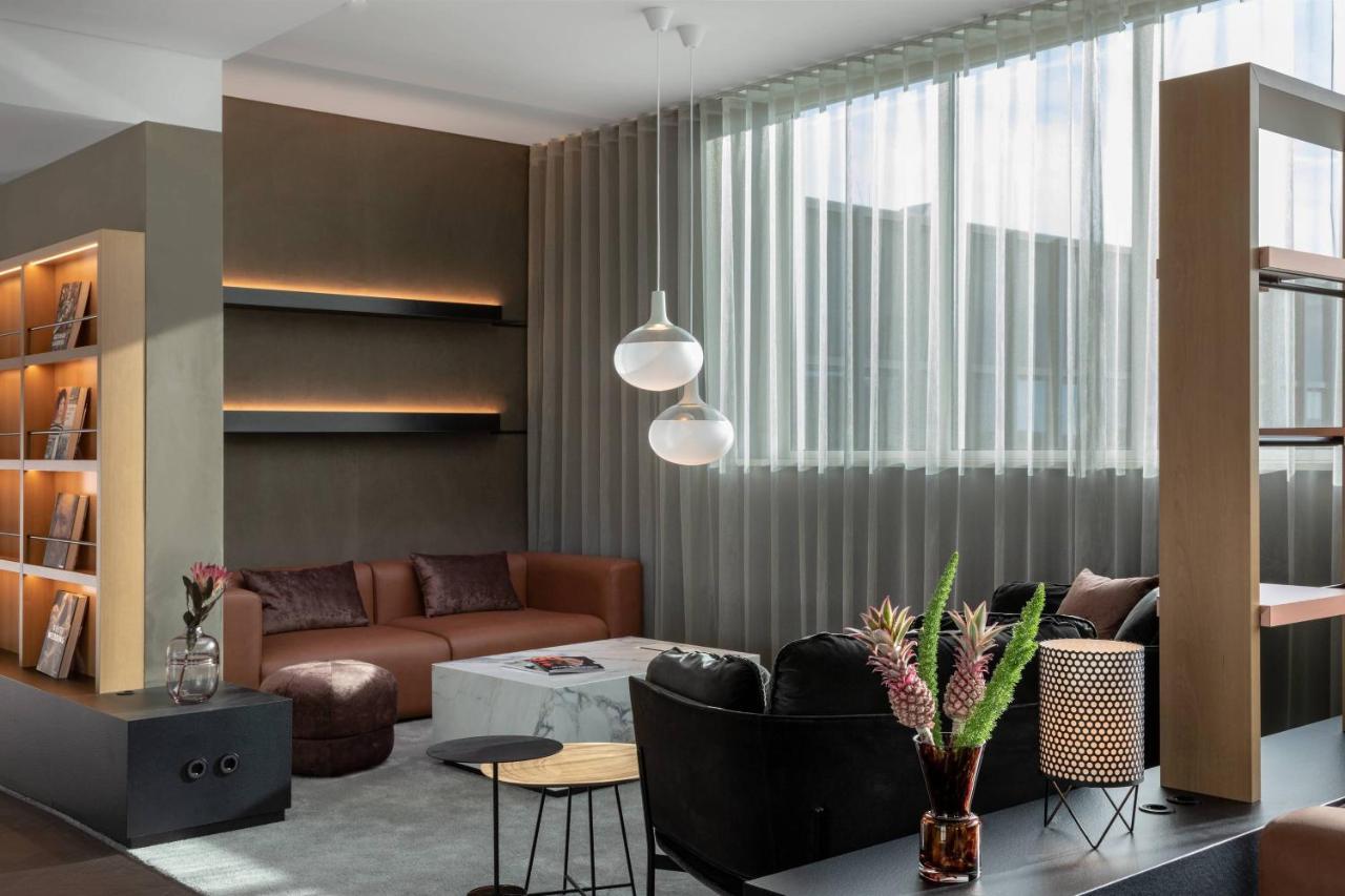 Suite Premier avec Accès au Salon Club