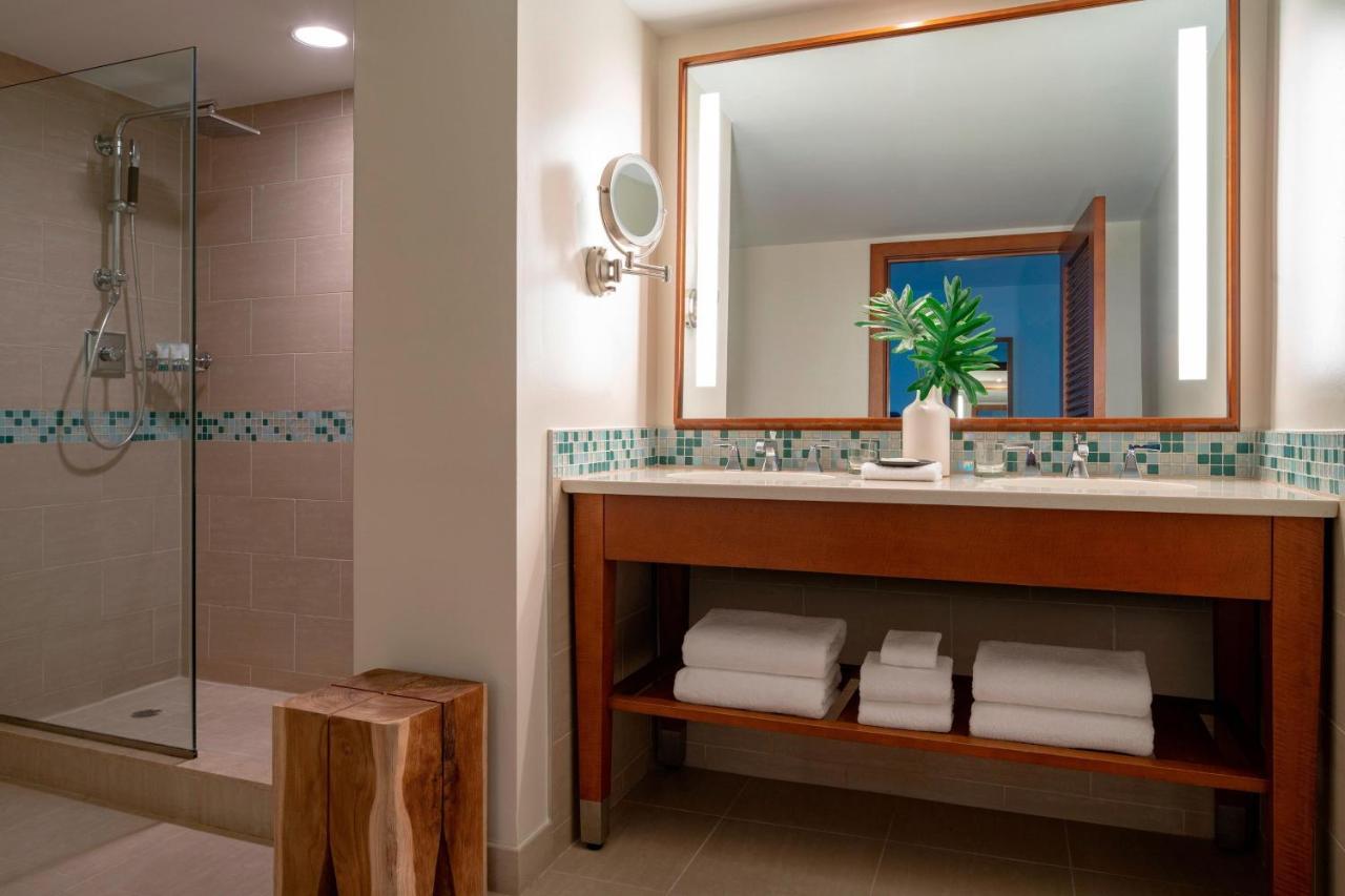 1 Bedroom Executive Suite 2 Double Ocean view Corner room,1527322174:JPEG