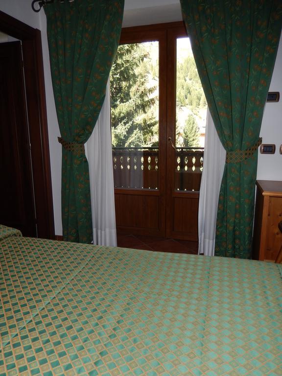Large Single Room,135247026:JPEG