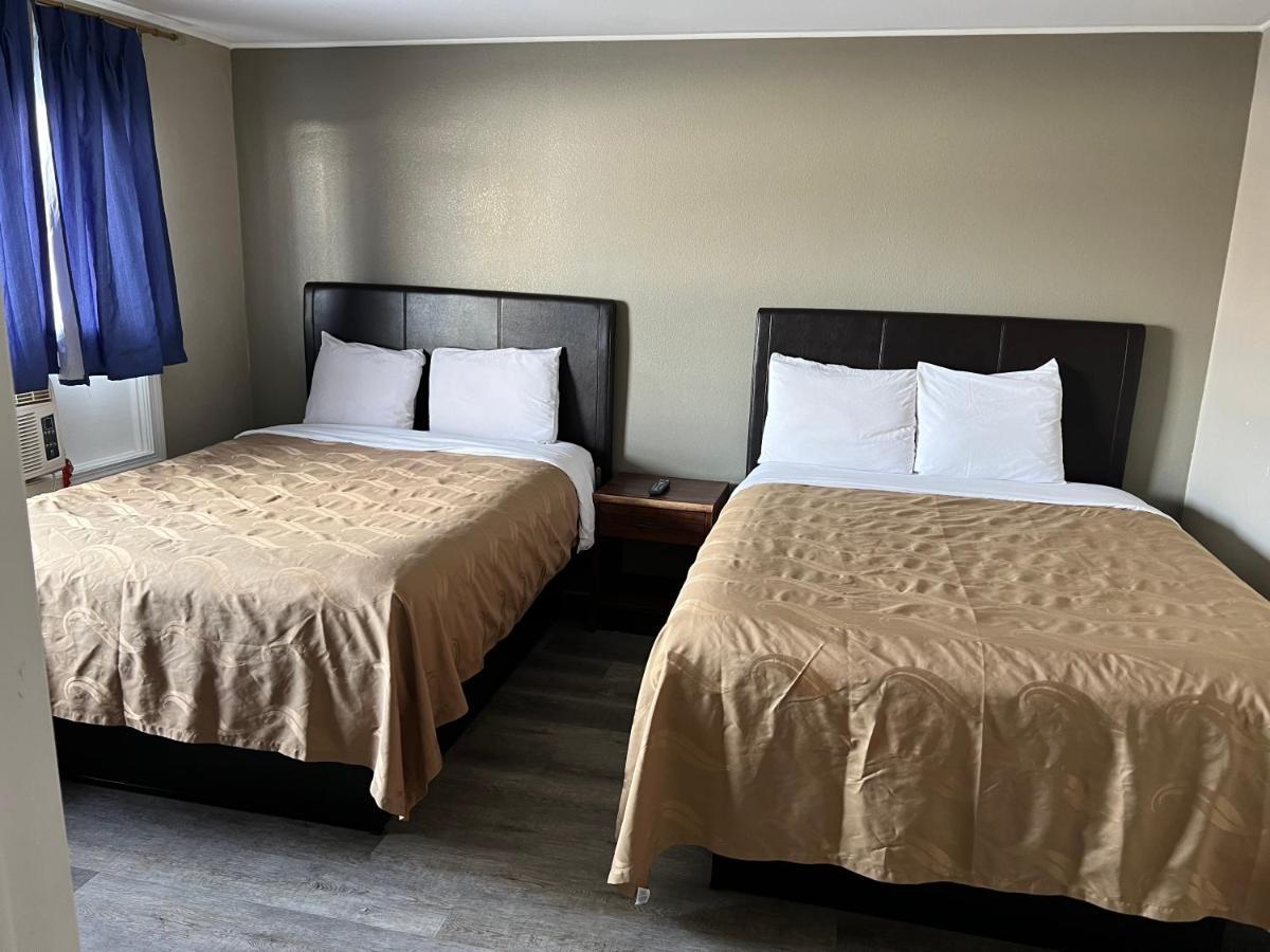 Queen Room with Two Queen Beds