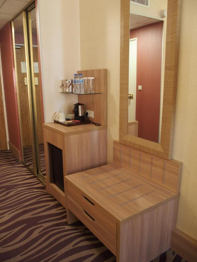 Premium King Size Room