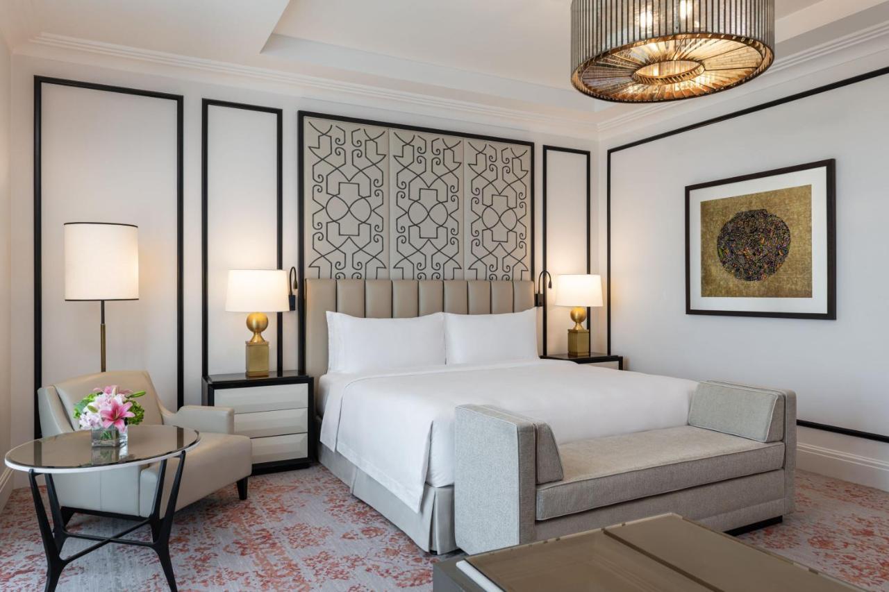 Grand Deluxe, Guest room, 1 King, City view