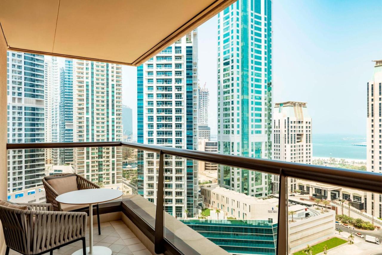 Premier Tweepersoonskamer met 2 Aparte Bedden en Toegang tot de Executive Lounge - Afternoontea en Happy Hour - Vervoer vanaf de Luchthaven van Dubai