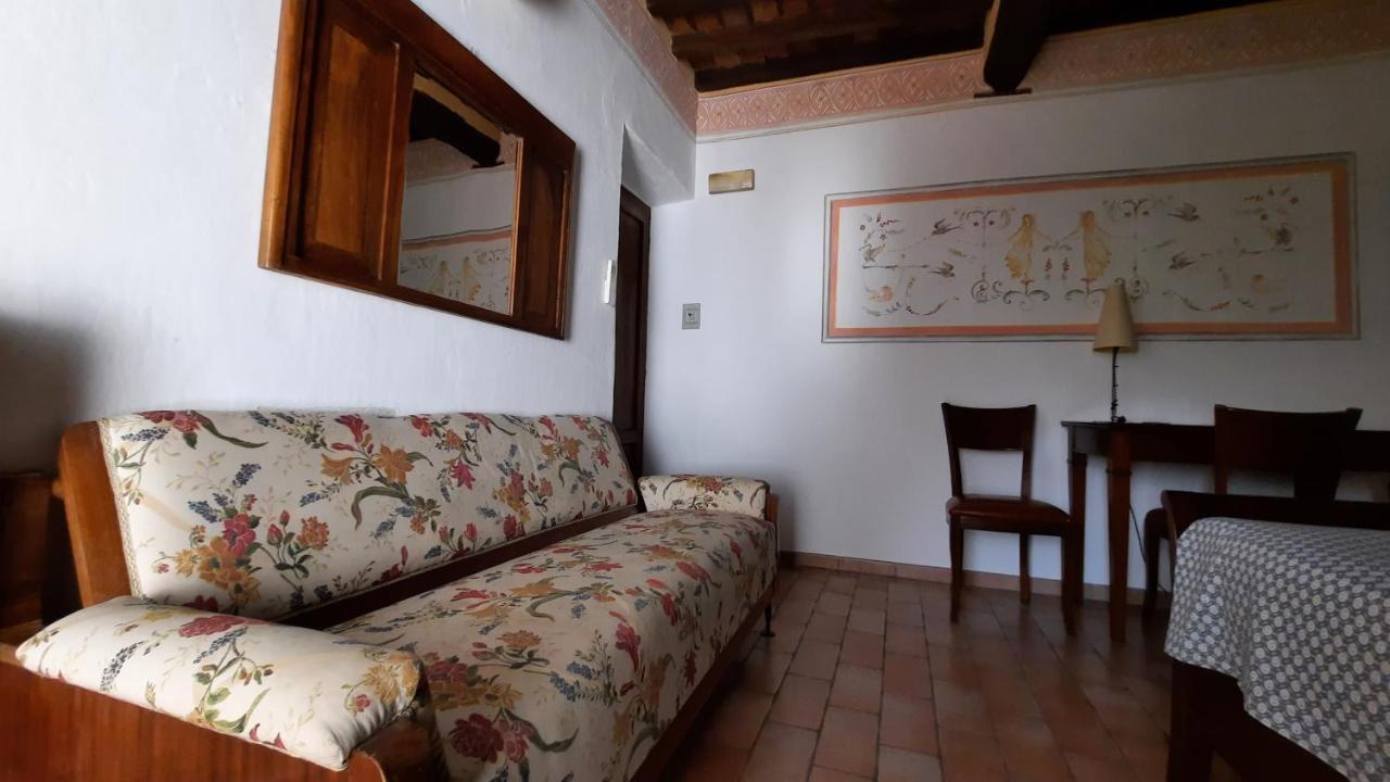 Camera Matrimoniale con Balcone