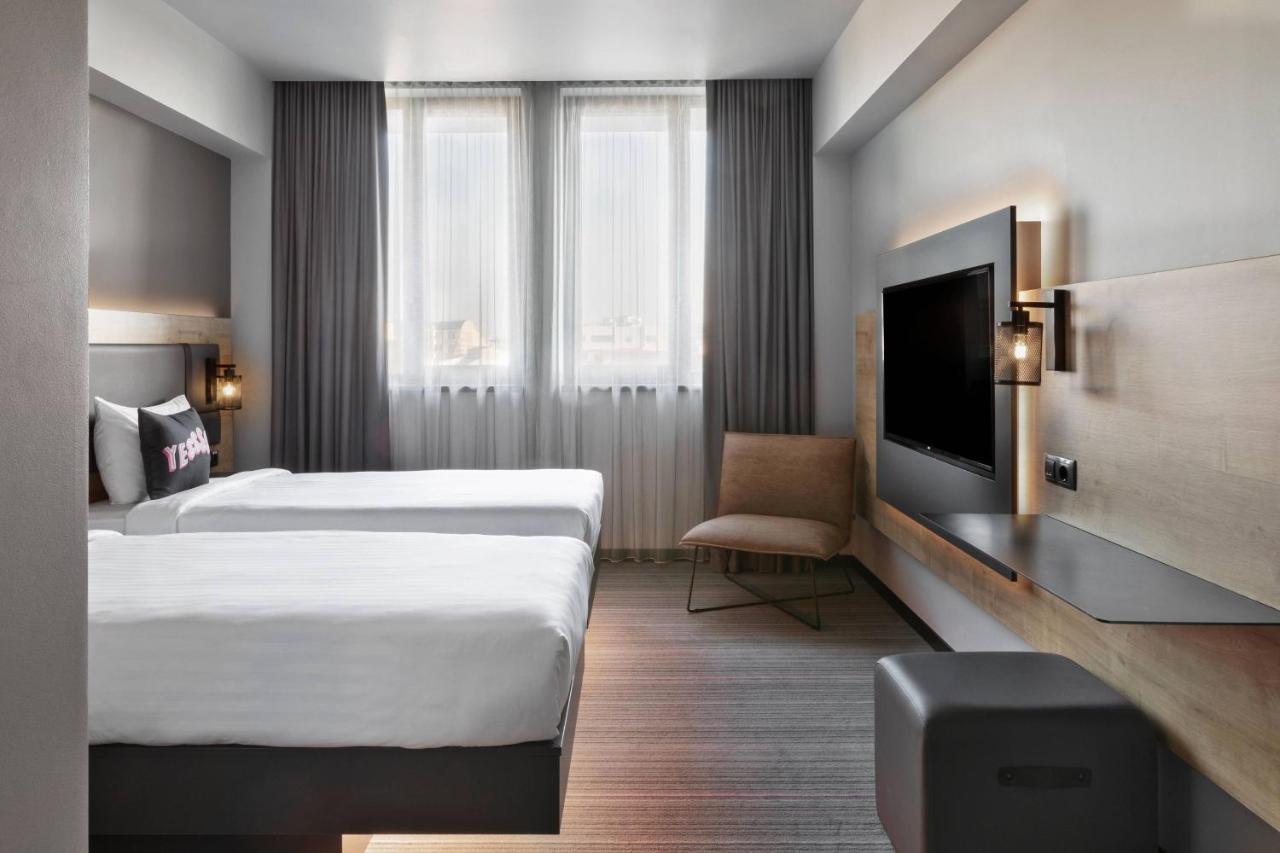 Moxy Standaardkamer met 2 Aparte Bedden