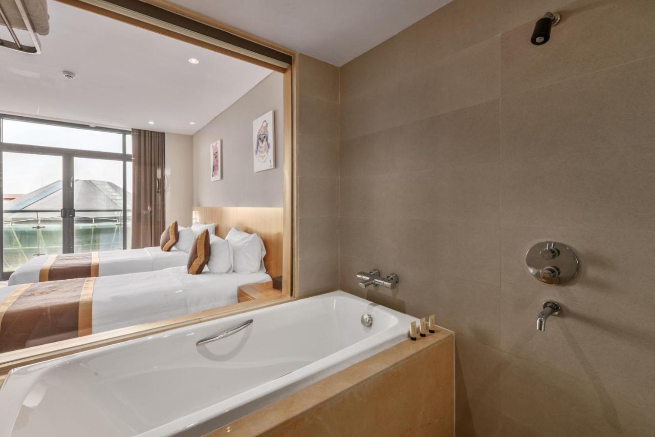Premium Tweepersoonskamer met 2 Aparte Bedden en Balkon