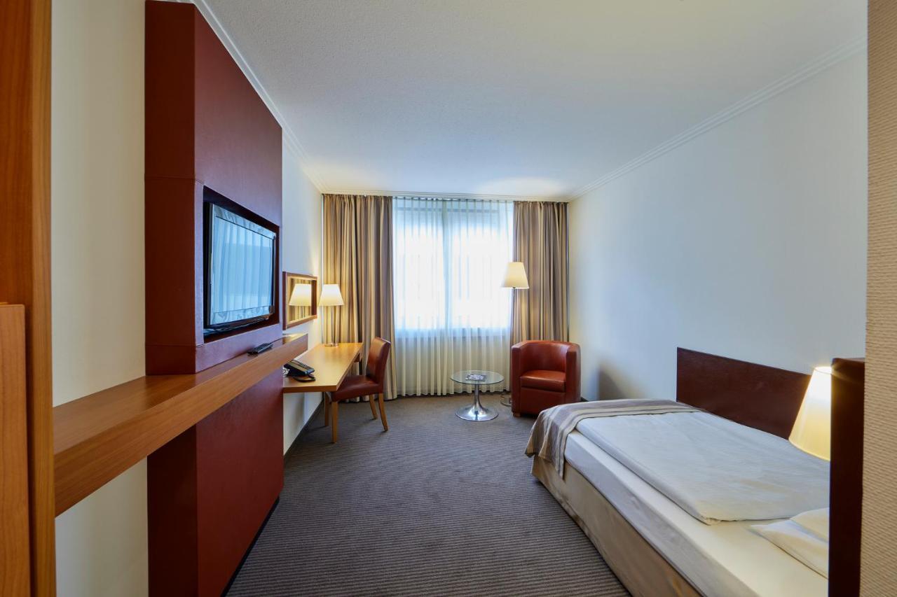 Single Room,1364251451:JPEG