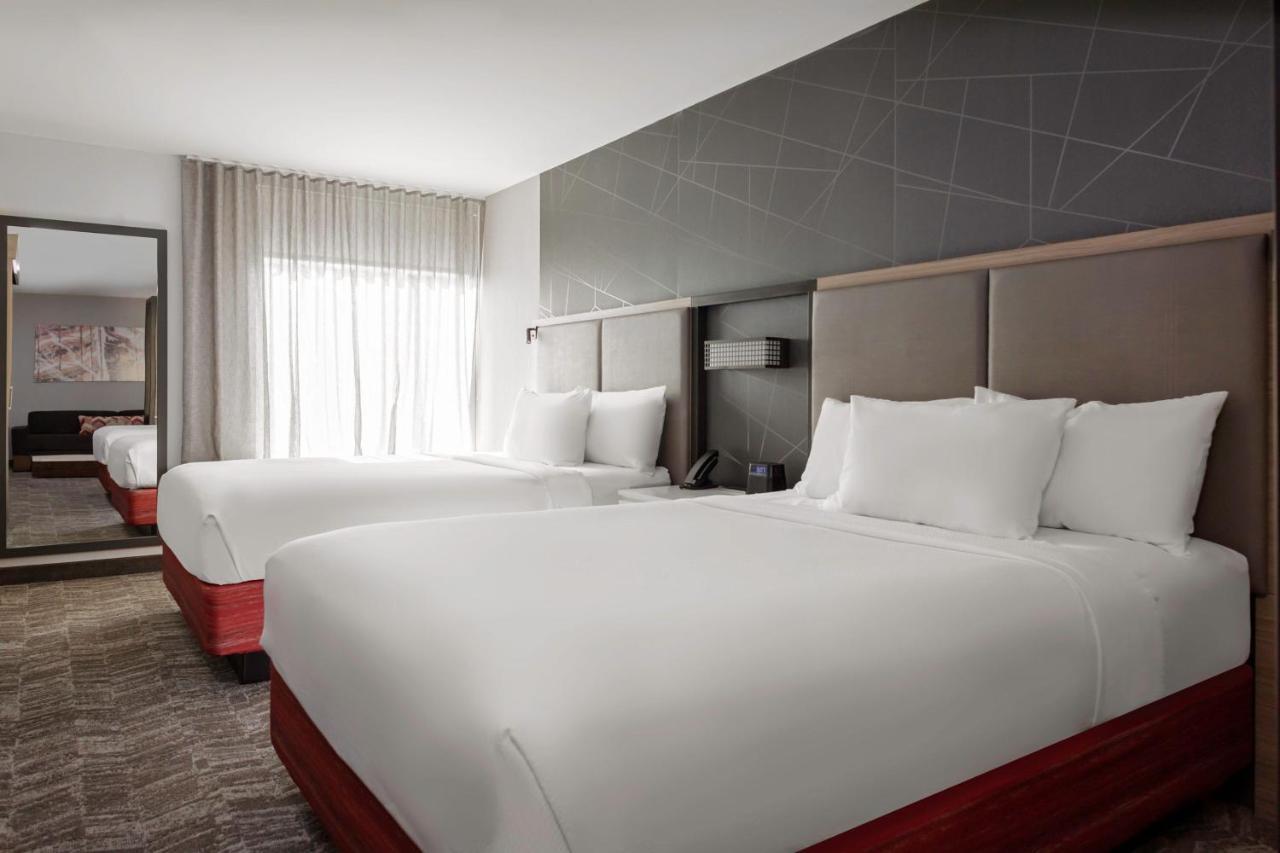 Queen Suite