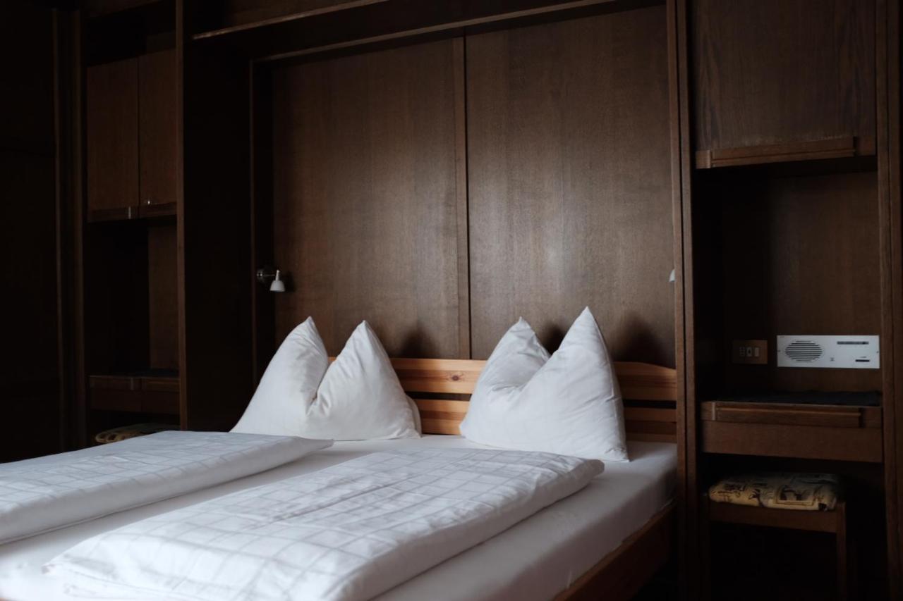 Deluxe Double Room Balcony,1361414480:JPEG