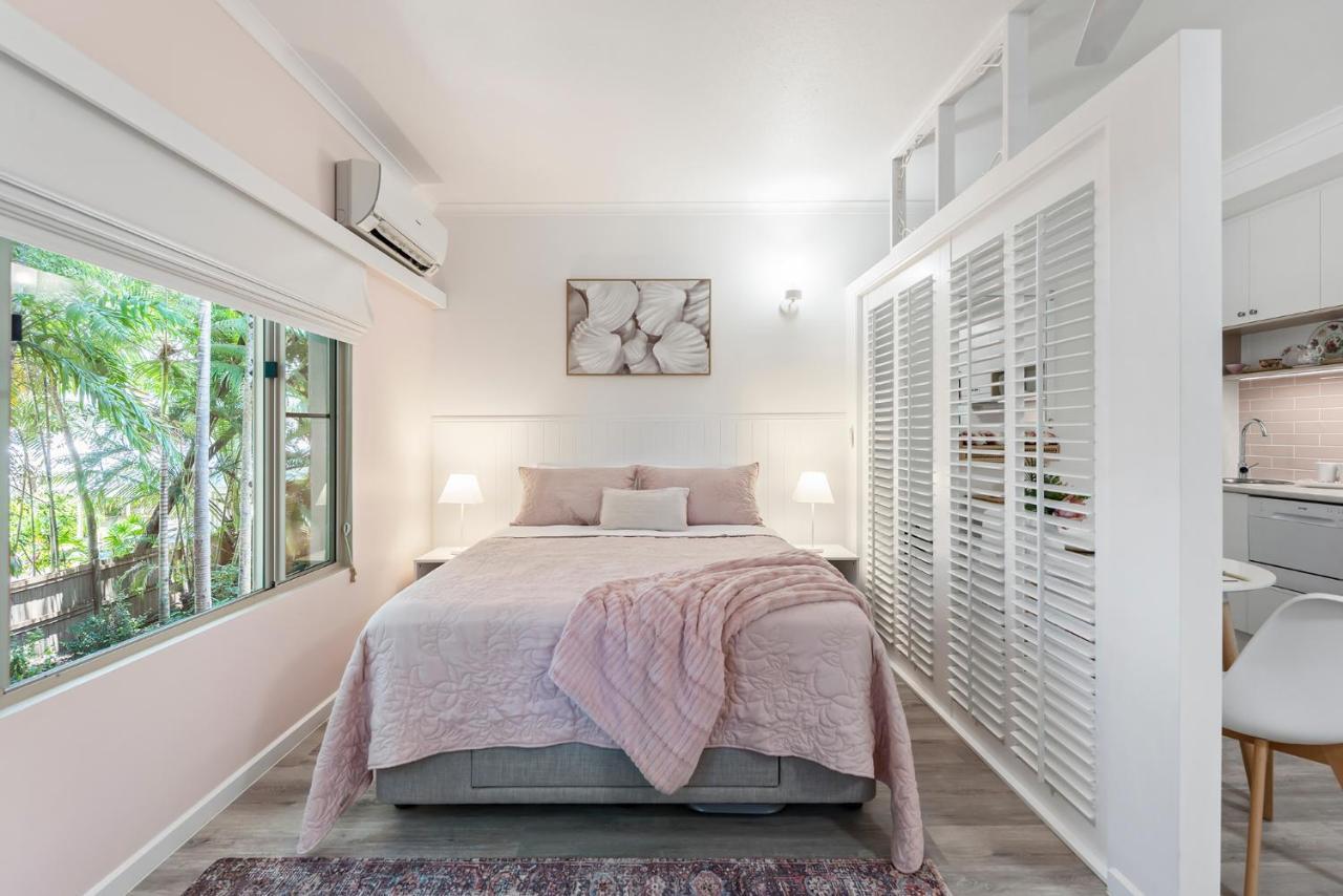 Orchid Suite,1588071926:JPEG