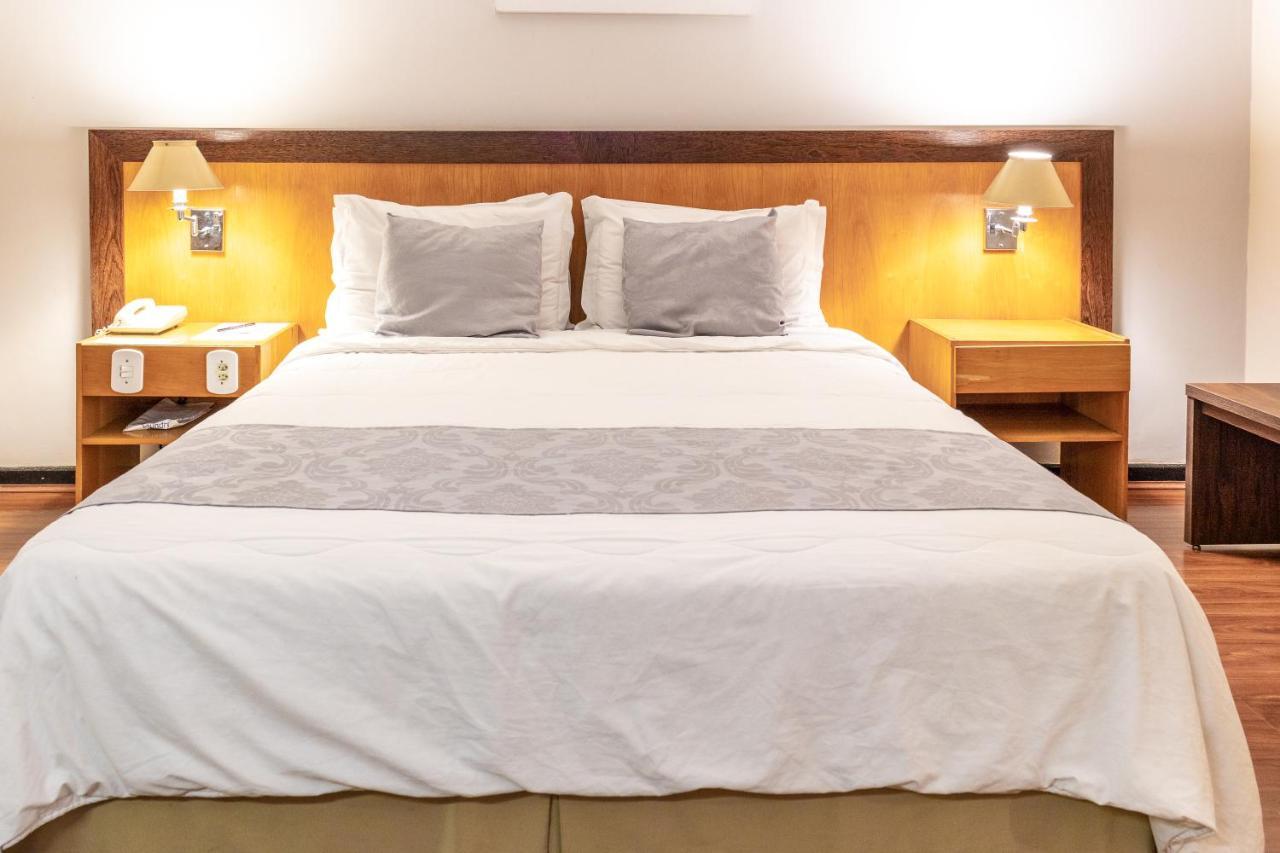 Quarto Duplo Standard