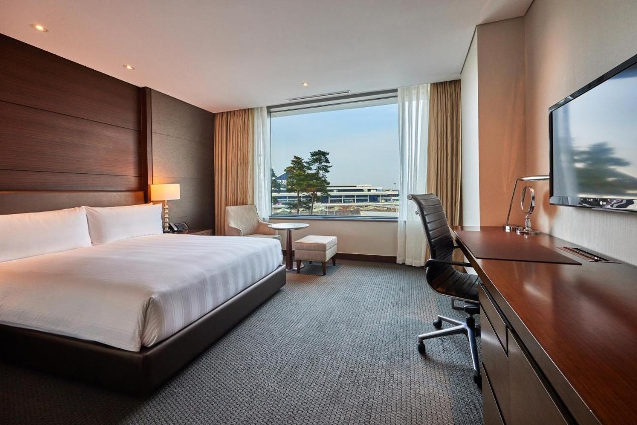 Chambre Double Supérieure - Vue sur Aéroport