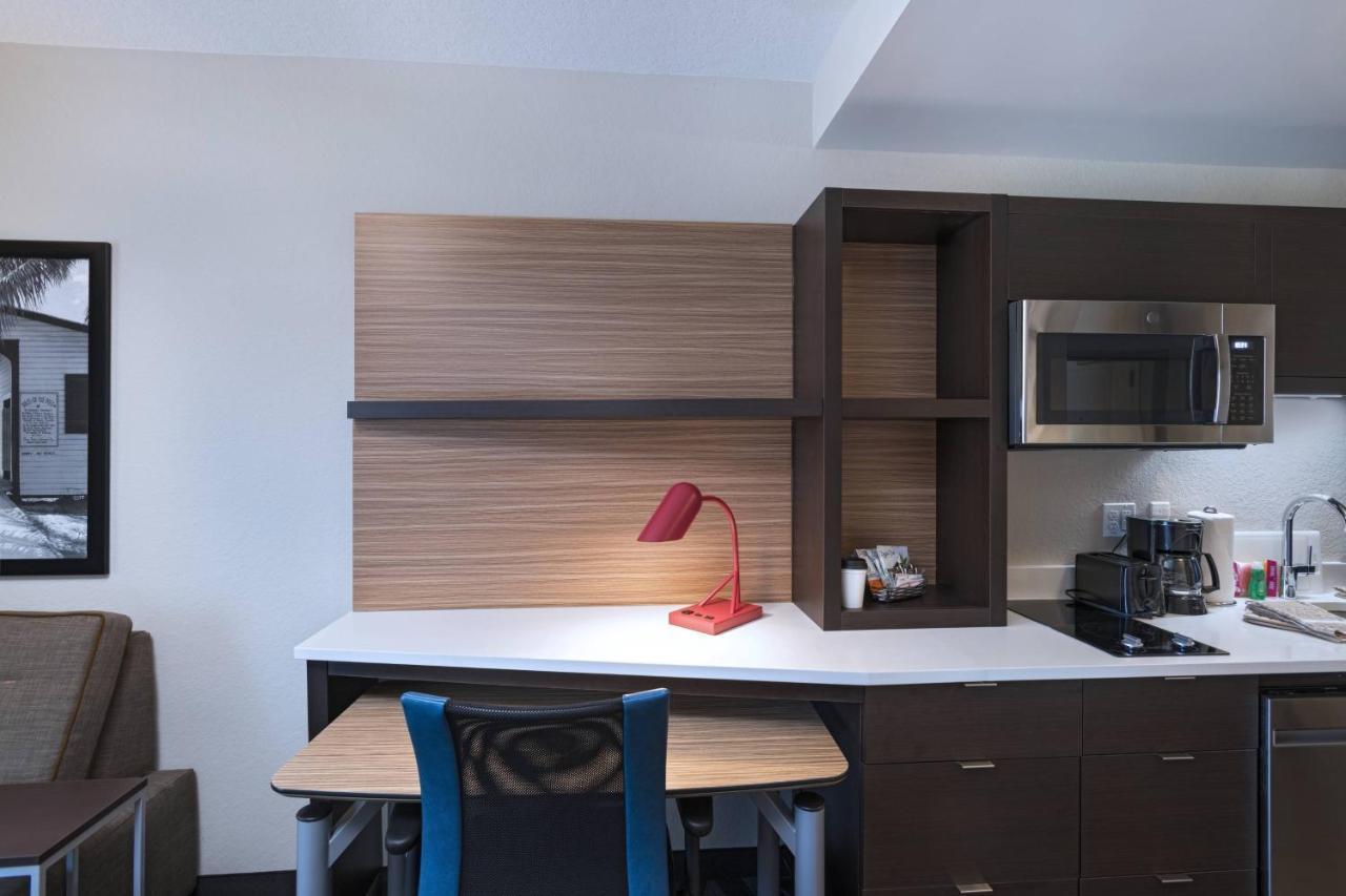 Suíte de 1 Quarto com 1 Cama Queen-size e Sofá-cama