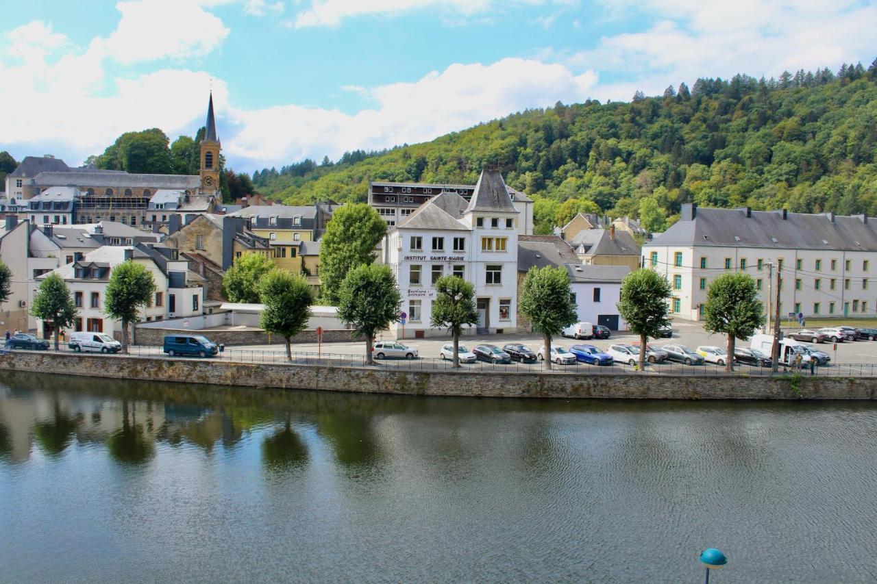 Appartement met 2 Slaapkamers en Uitzicht op de Rivier