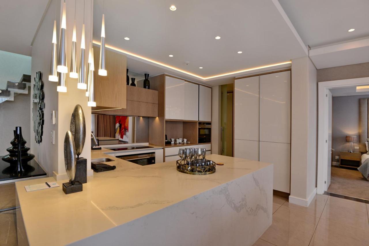 Presidential Penthouse met Privézwembad en Bubbelbad