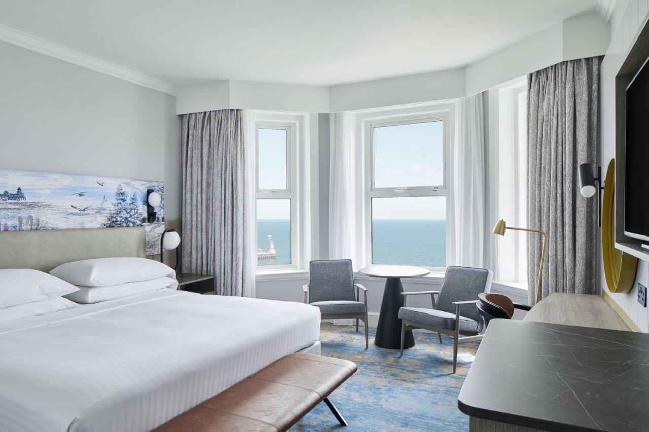 Signature King Room with Bay Window and Sea View,1366063394:JPEG
