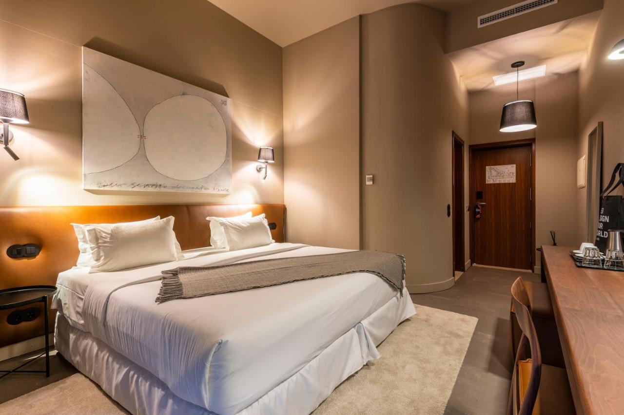 Quarto Premium com Cama de Casal ou 2 de Solteiro