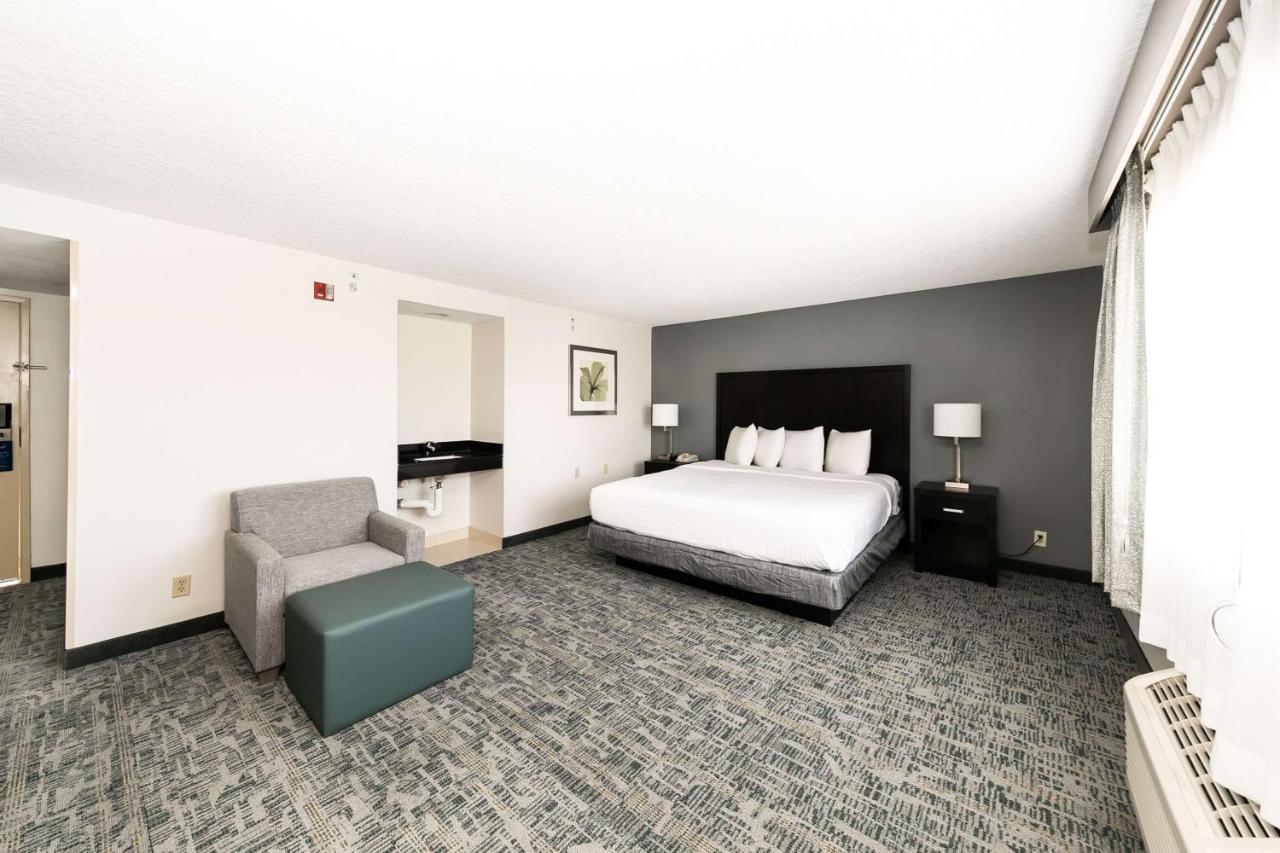 Zimmer mit Kingsize-Bett und Badewanne - Barrierefrei / Nichtraucherzimmer