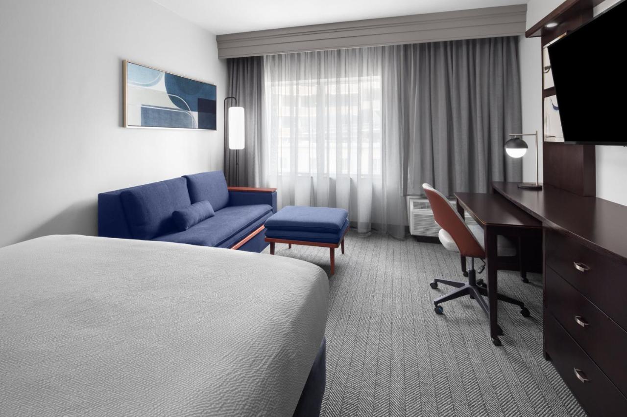 King Room with Sofa Bed