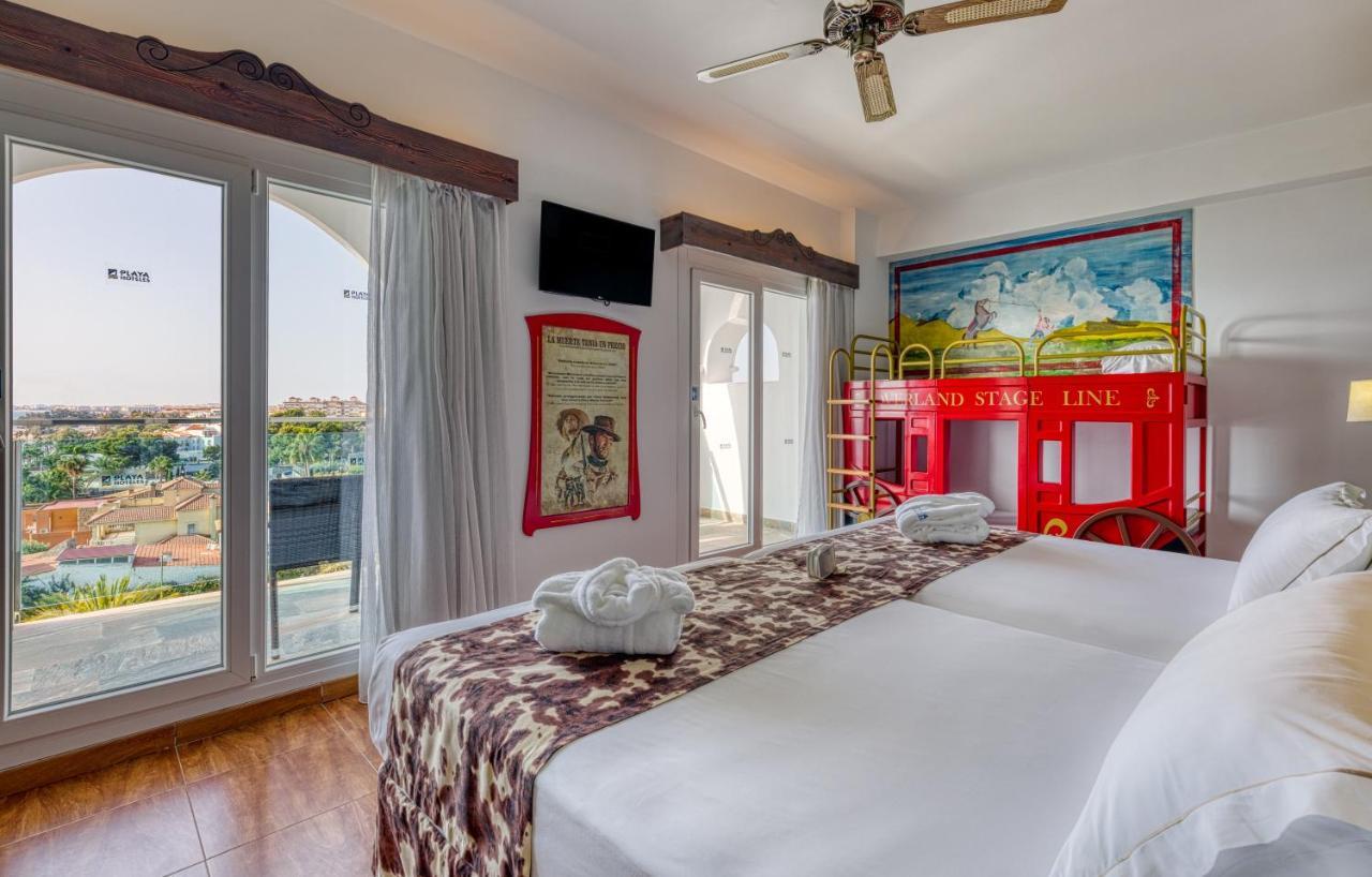 Thematic Room (2 Adults + 1 Child),1273078993:JPEG