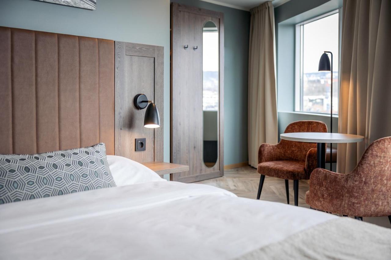 Habitación Doble pequeña con vistas a la ciudad