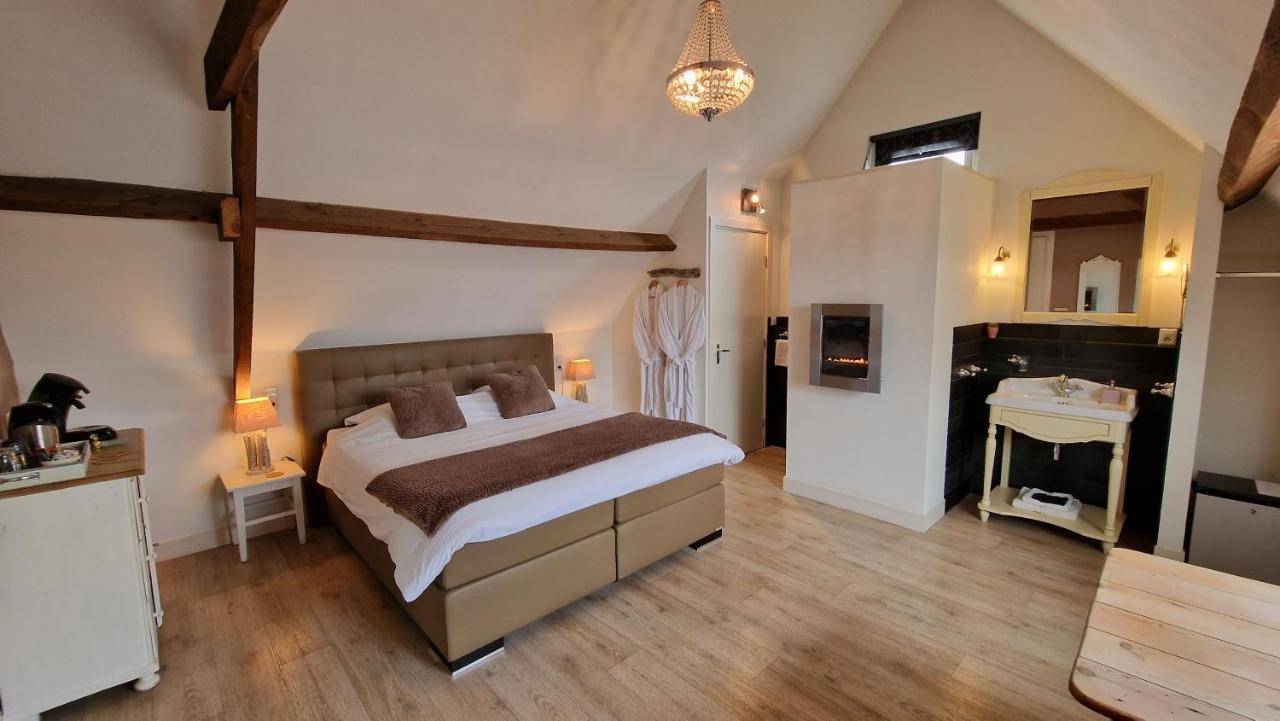 Comfort Tweepersoonskamer met Eigen Badkamer