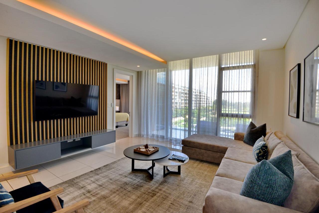 Luxury Penthouse met Eigen Bubbelbad en Uitzicht op het Zwembad