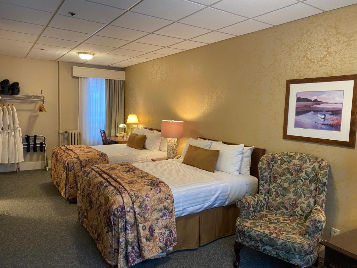 Doppelzimmer mit 2 Doppelbetten